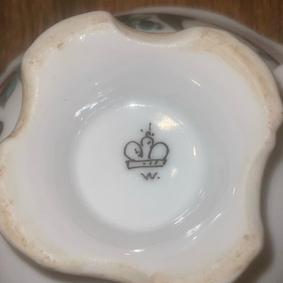 Antique Wallendorf 1900’ 3 Teacups & 2 Saucers Rare!